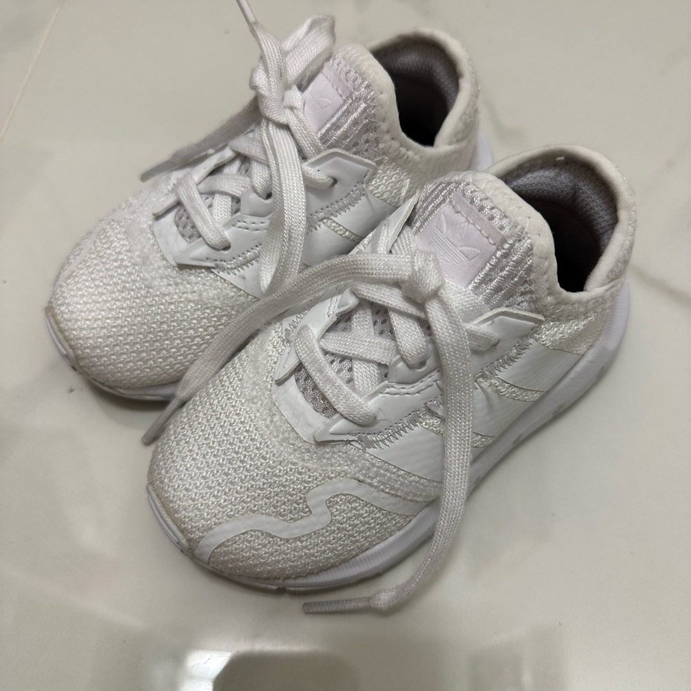 Nike little kid’s shoes size 7